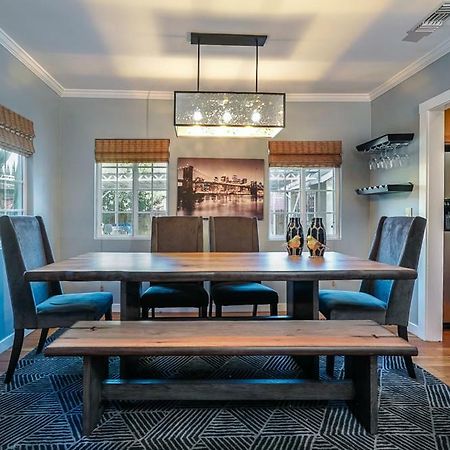 Stylish 2 Bed & 2 Bath At The Heart Of Hollywood With Free Parking - One Car Only Lejlighed Los Angeles Eksteriør billede