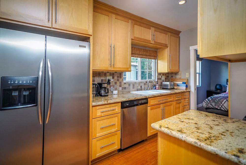 Stylish 2 Bed & 2 Bath At The Heart Of Hollywood With Free Parking - One Car Only Lejlighed Los Angeles Eksteriør billede